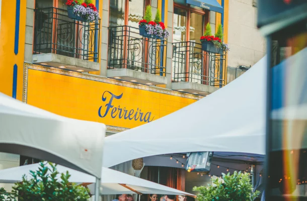terrasses rue Peel Grand Prix